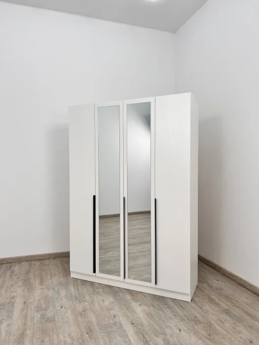 Шкаф Мадрид (1,6) с 6 ящ. внутри с зеркалом, Белый